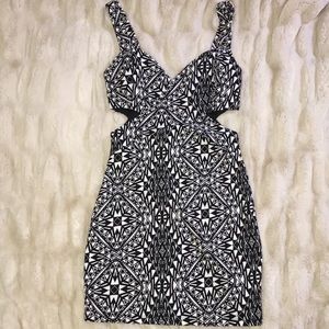 Black and white patterned dress